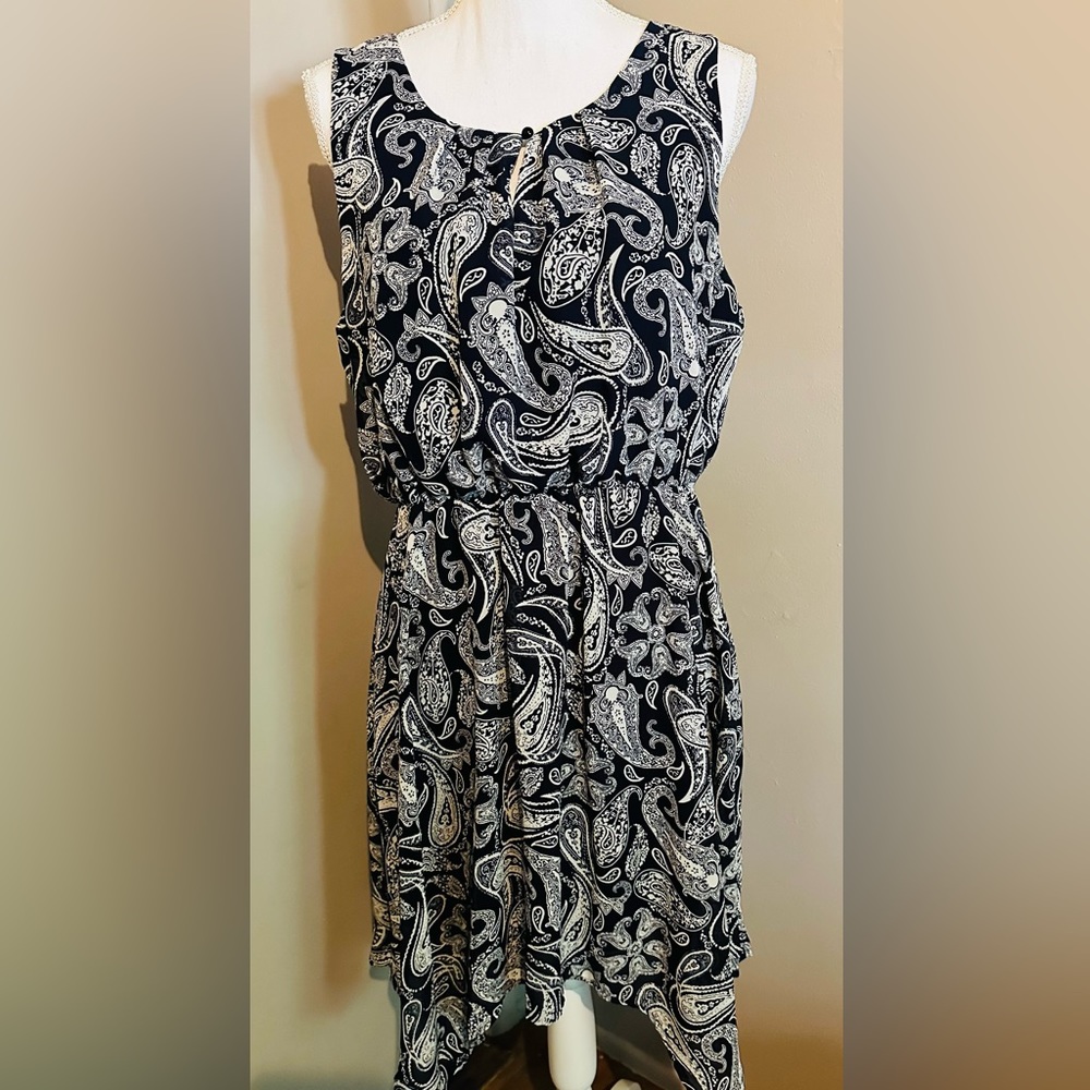Dark blue midi dress with white paisley style decoration- size L